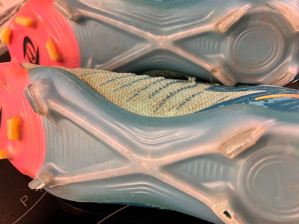 Scarpe da uomo: Fussballschuhe NIKE – Usato da Horgen venduto da braids3 2