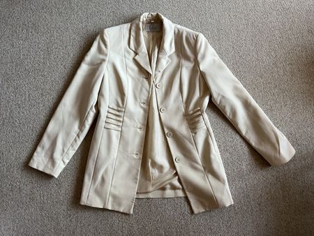 Eleganter Damen Blazer Gr. 36 beige Class International
