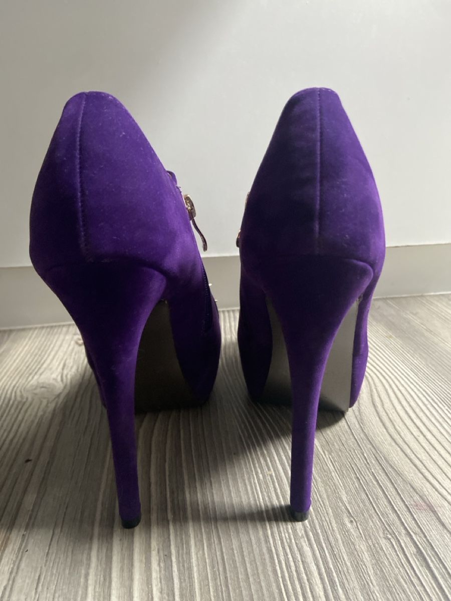 Scarpe da donna: Sergio Todzi  Stiefelette, Gr. 38,, violett VelourKL – Nuovo (secondo la descrizione) da Sirnach venduto da SpeedyGT 2