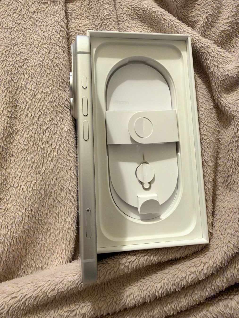 Apple Handys / Smartphones: iPhone 17pro 256GB Silver – Gebraucht aus Riedikon von jira_k 3