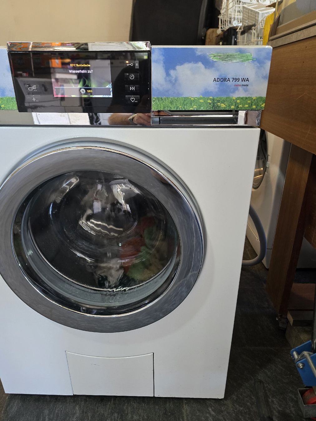 V-Zug Lavatrici: v zug adora 8kg.799WA – Usato da Oberburg venduto da B-2 1
