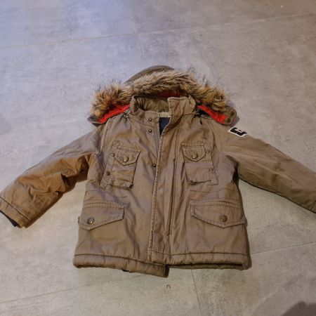 Veste Ikks