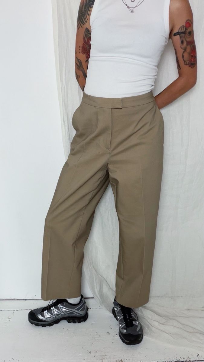 H&M Pantaloni: H&M Stoffhose beige Grösse 44  – Usato da Knonau venduto da Grapesvintage 2
