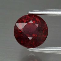 1.85 Karat Natur Rhodolit Rot Madagaskar