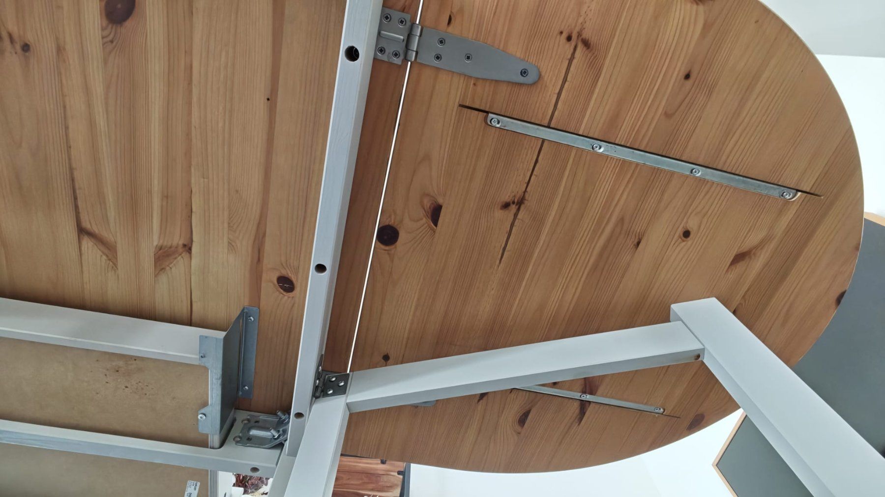 Ikea Tavoli: Ikea "Gamleby" Klapptisch mit Schublade – Usato da Zürich venduto da ram_59n8 8