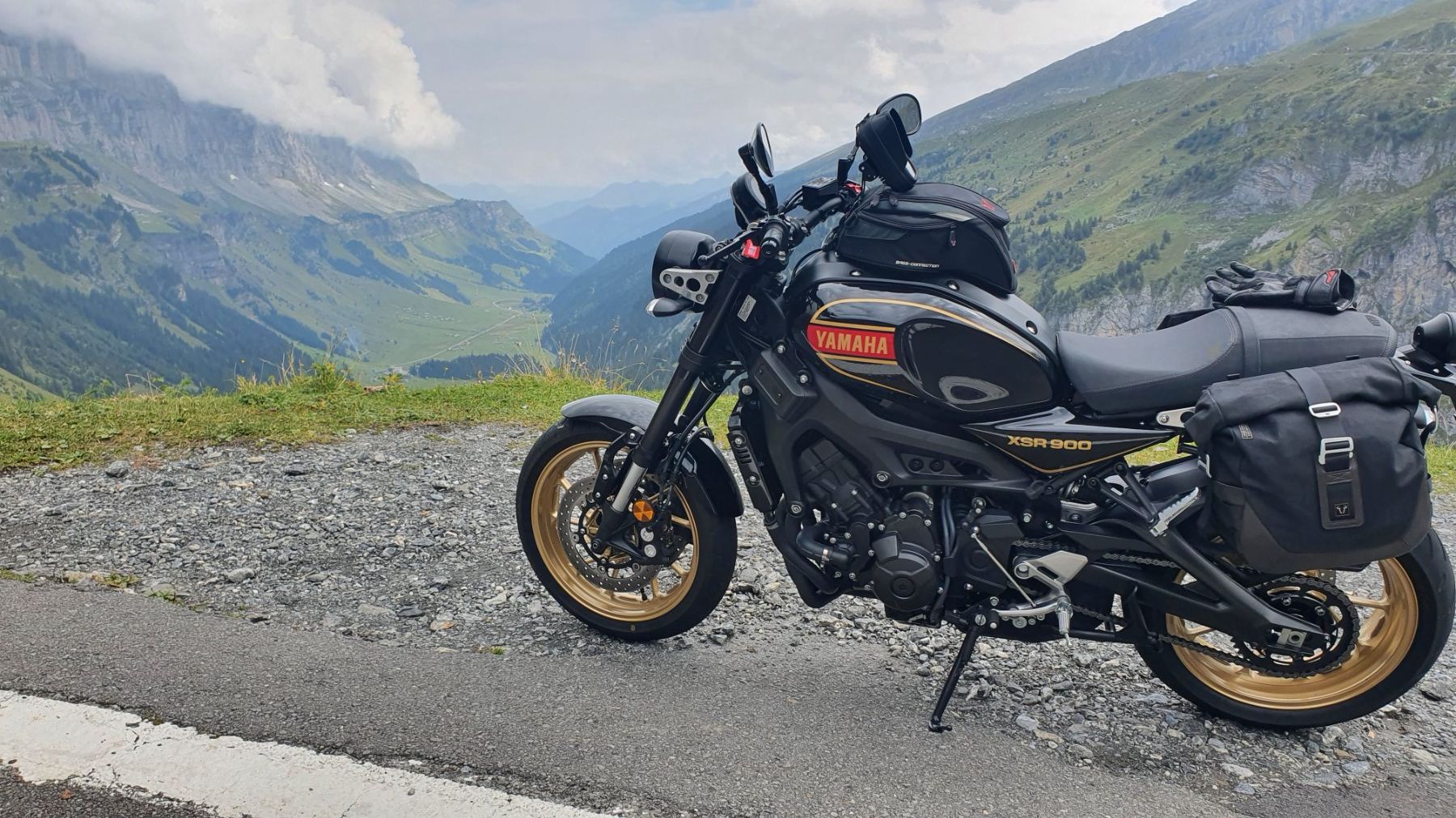 Yamaha Strada: Yamaha XSR 900 black 80 Top – Usato da Schönenberg TG venduto da Tomscars 2