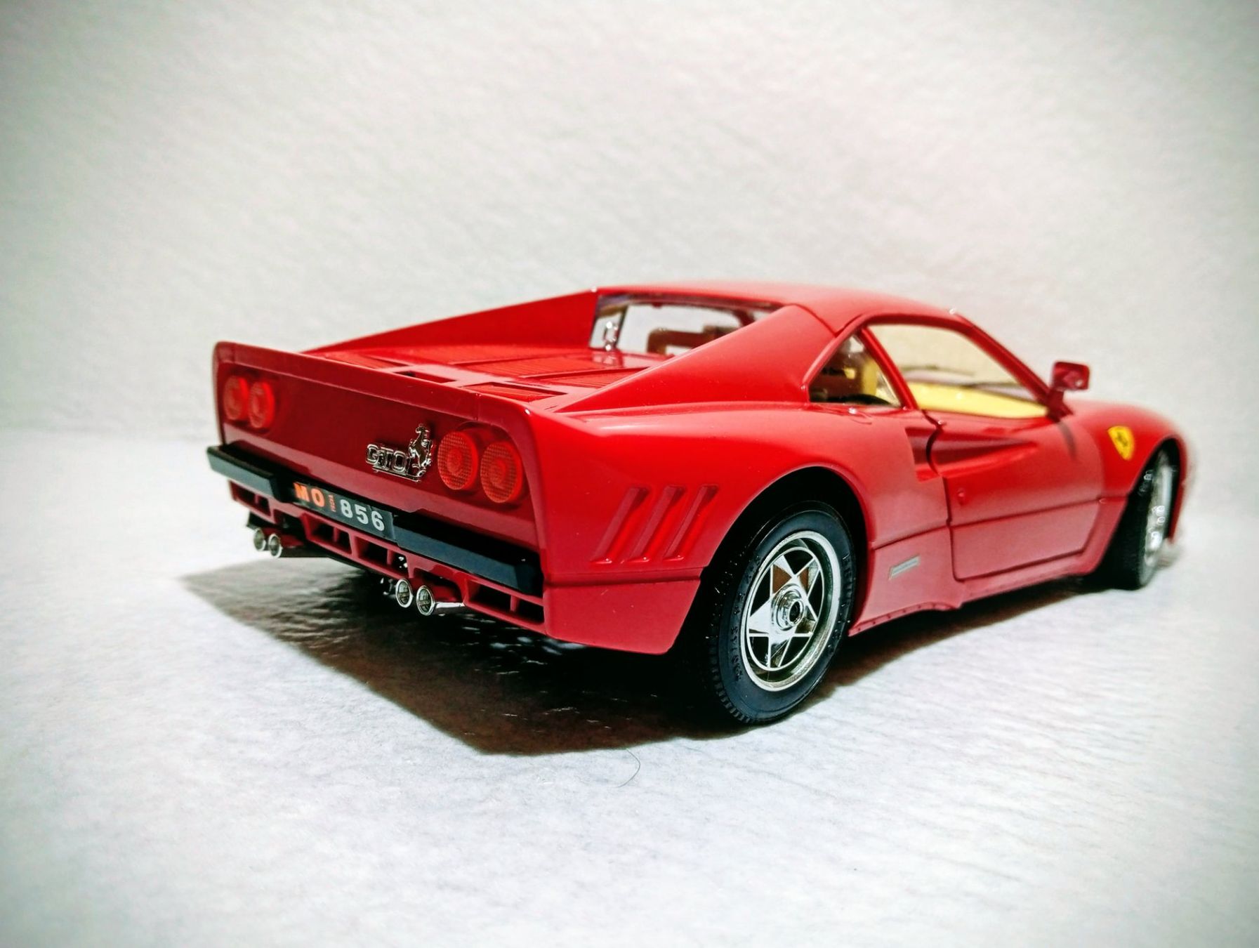 Ferrari Modellini d'auto: Ferrari GTO 1984 – Nuovo (secondo la descrizione) da Huttwil venduto da Secondtrain 1