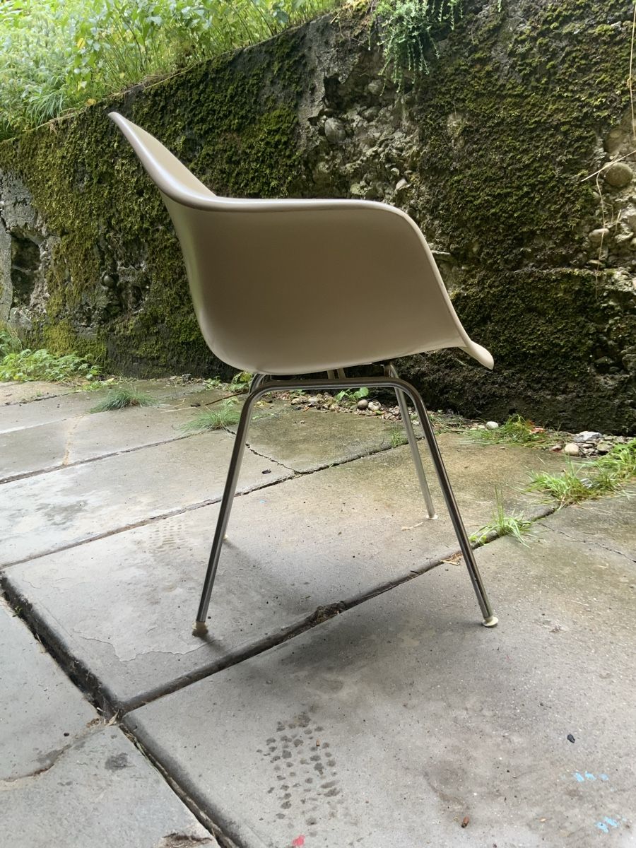 Vitra Chaises: Vitra Design Stuhl – D'occasion à Bern par fleschgordon 1