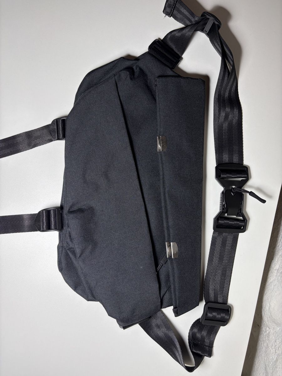 Taschen: Sac banane noir  – Gebraucht aus Coppet von ACBL