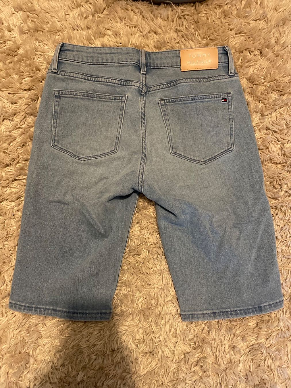 Tommy Hilfiger Jeans: Tommy Hilfiger Jeansshorts – Gebraucht aus Zürich von LaiSe 3