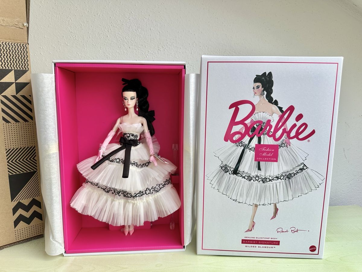 Puppen: Barbie Silkstone Gilded Glamour – Neu und originalverpackt aus Zürich von Kat_5557
