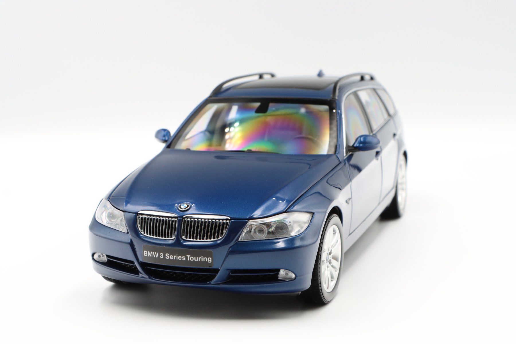 BMW 330i E91 Touring SW 2005 1:18 Kyosho (Neu und originalverpackt