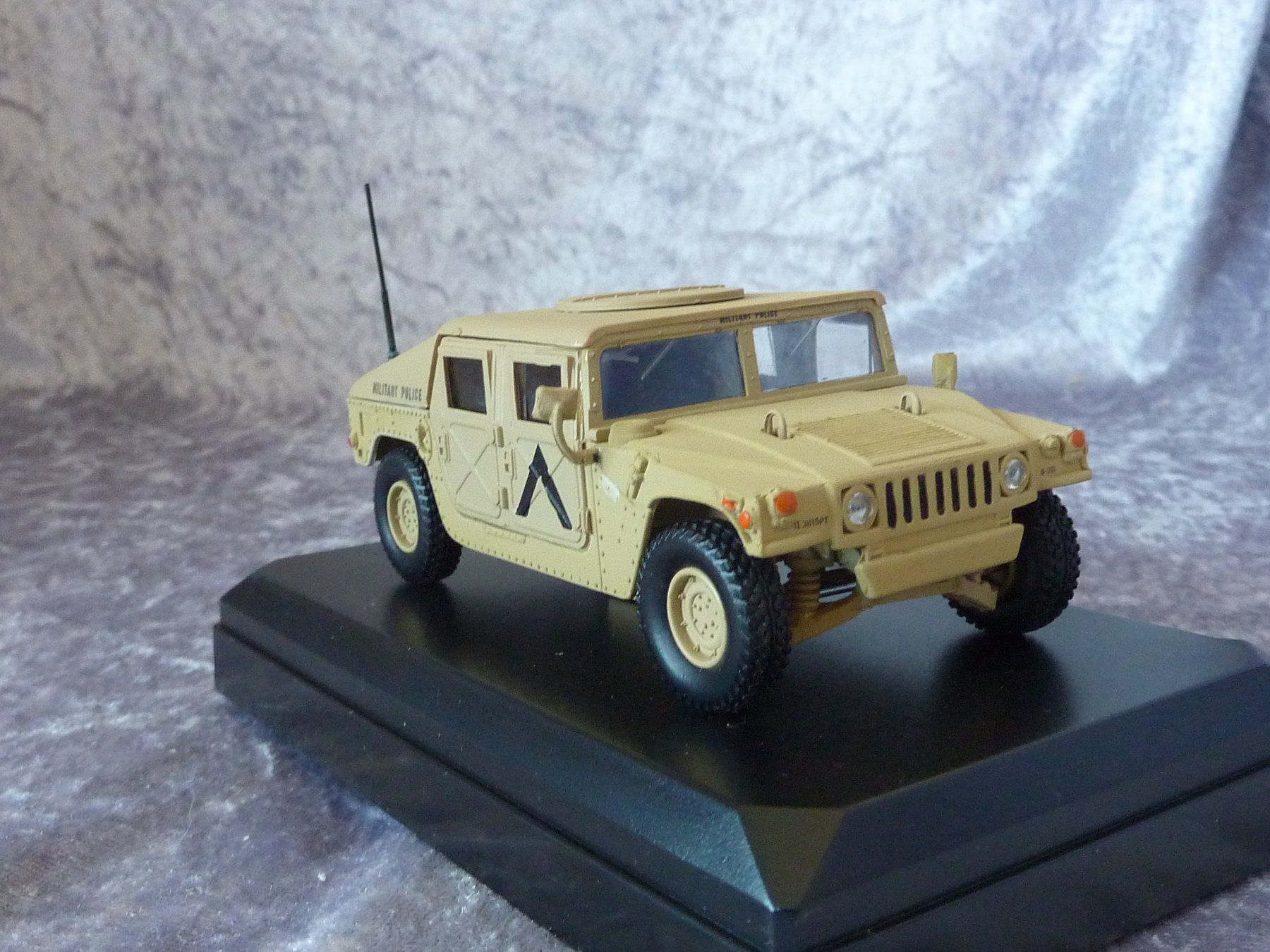 Modellini d'auto: Hummer H1 Commandcar 1:43 – Nuovo (secondo la descrizione) da Dürrenäsch venduto da modellautos4you 5