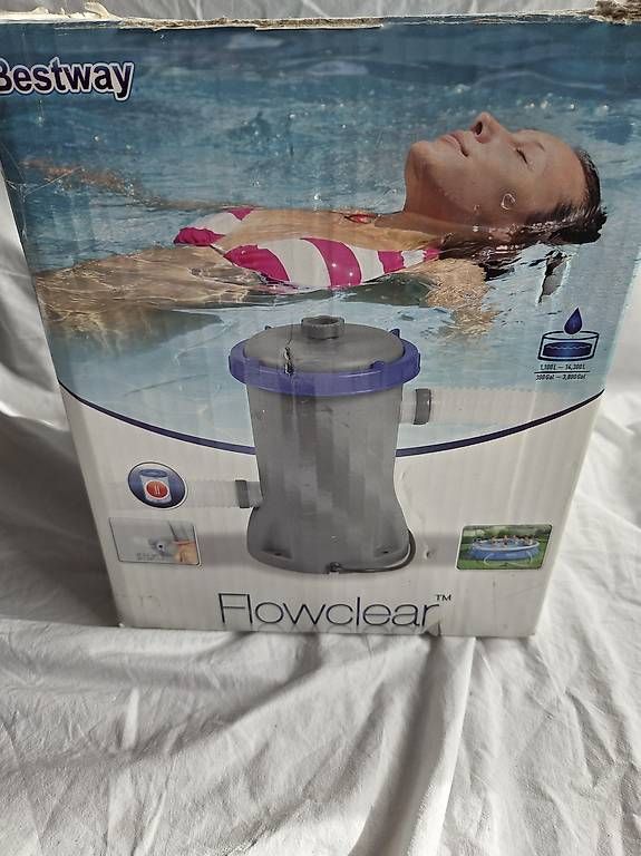 Piscine: Bestway Kartuschenfilterpumpe – Usato da Rümlang venduto da Zargi