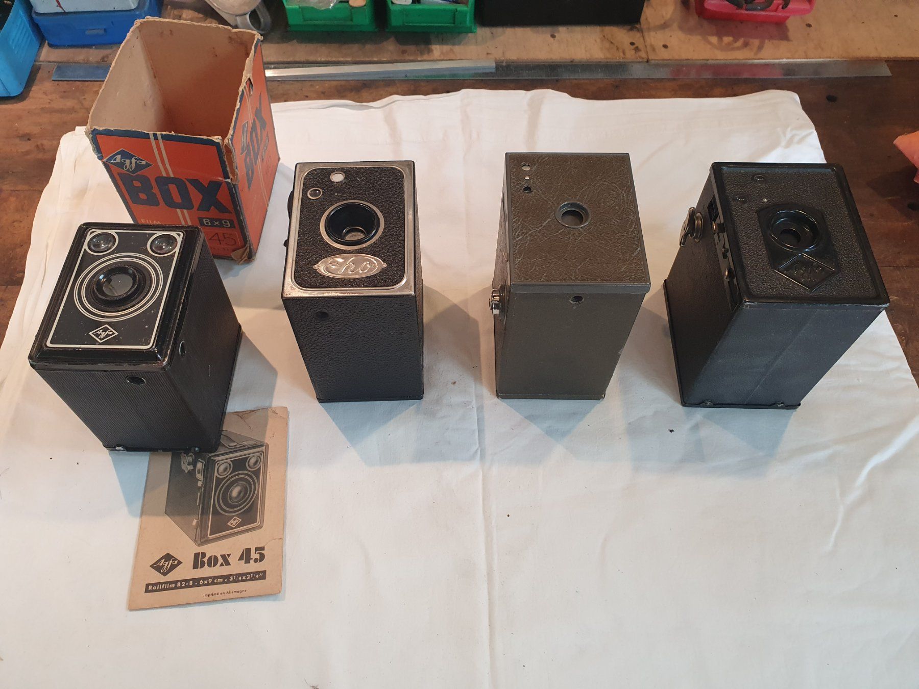 Kodak Fotocamera: Vier Box Kameras, 2x Agfa, 1x Kodak, 1x Eho – Difettoso da Schönenberg ZH venduto da Technmech