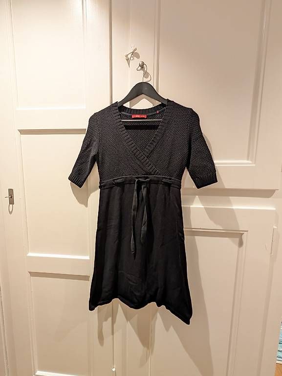 Esprit Vestiti: Strickkleid Gr. M – Usato da Bern venduto da dwarf_cap