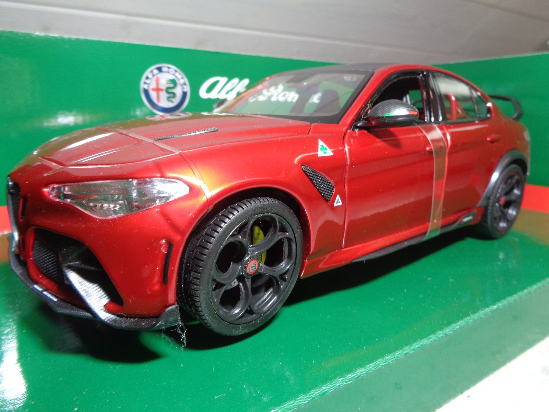 Alfa Romeo Modellautos: Bburago 1:18 Alfa Romeo Giulia GTAm – Neu und originalverpackt aus Reconvilier von rallycar 2