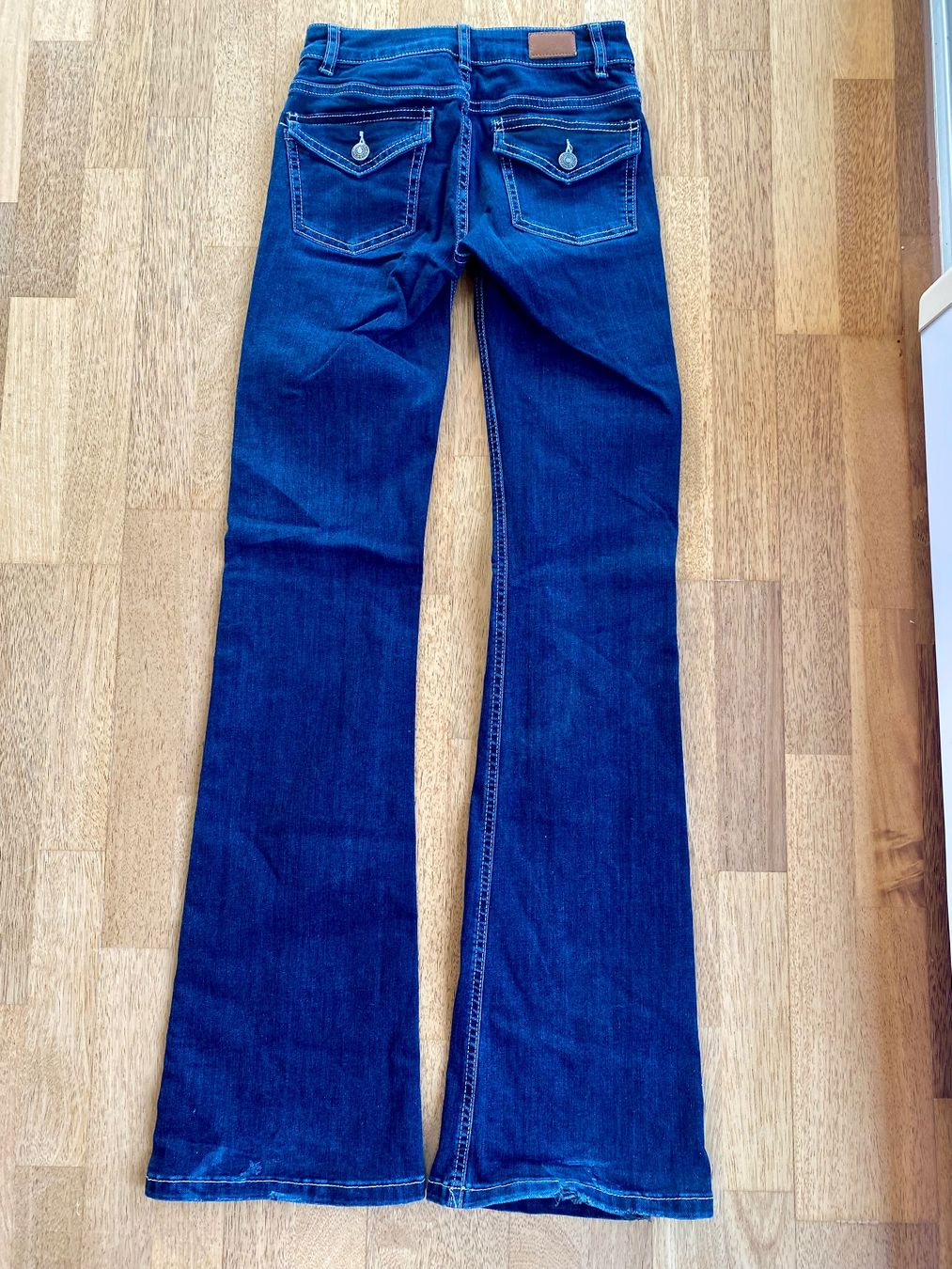 Pantaloni: Subdued Bootcut Flared Jeans, Gr. 34 – Usato da Vaduz venduto da Njord72 2