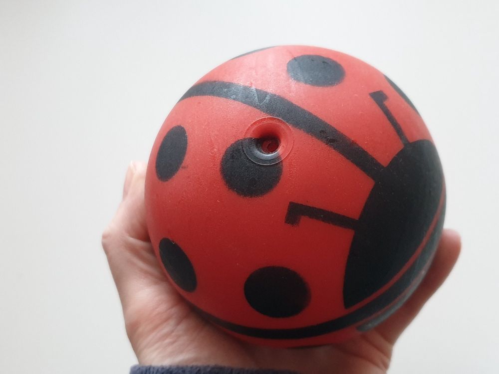 YISKY Marienkäfer Schwebeball Spielzeug - Elektrischer Hover Ball Für Kinder