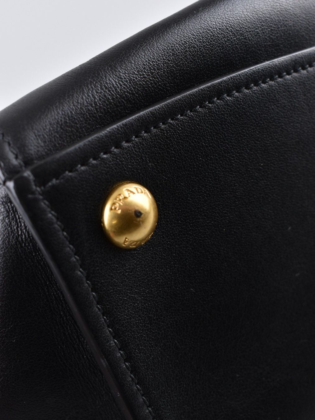 Prada Borse da donna: Prada Front Pocket Wing Tote, schwarz – Usato da Nürensdorf venduto da 2ND_STORY 5
