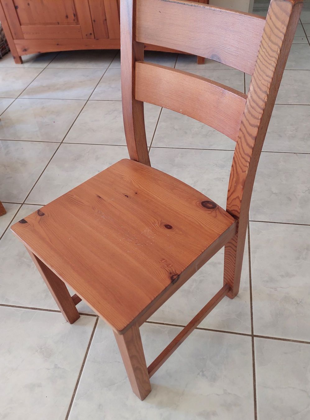 Set di tavolo e panche: Echtholztisch mit 6 Stühlen – Usato da Sachseln venduto da Blauseidina 3