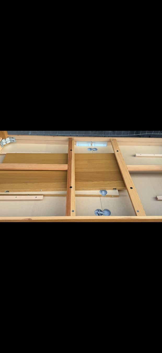 Tavoli: Dining Table Wooden Extendable Good Condition – Usato da Winterthur venduto da Yamat0Damash1 3