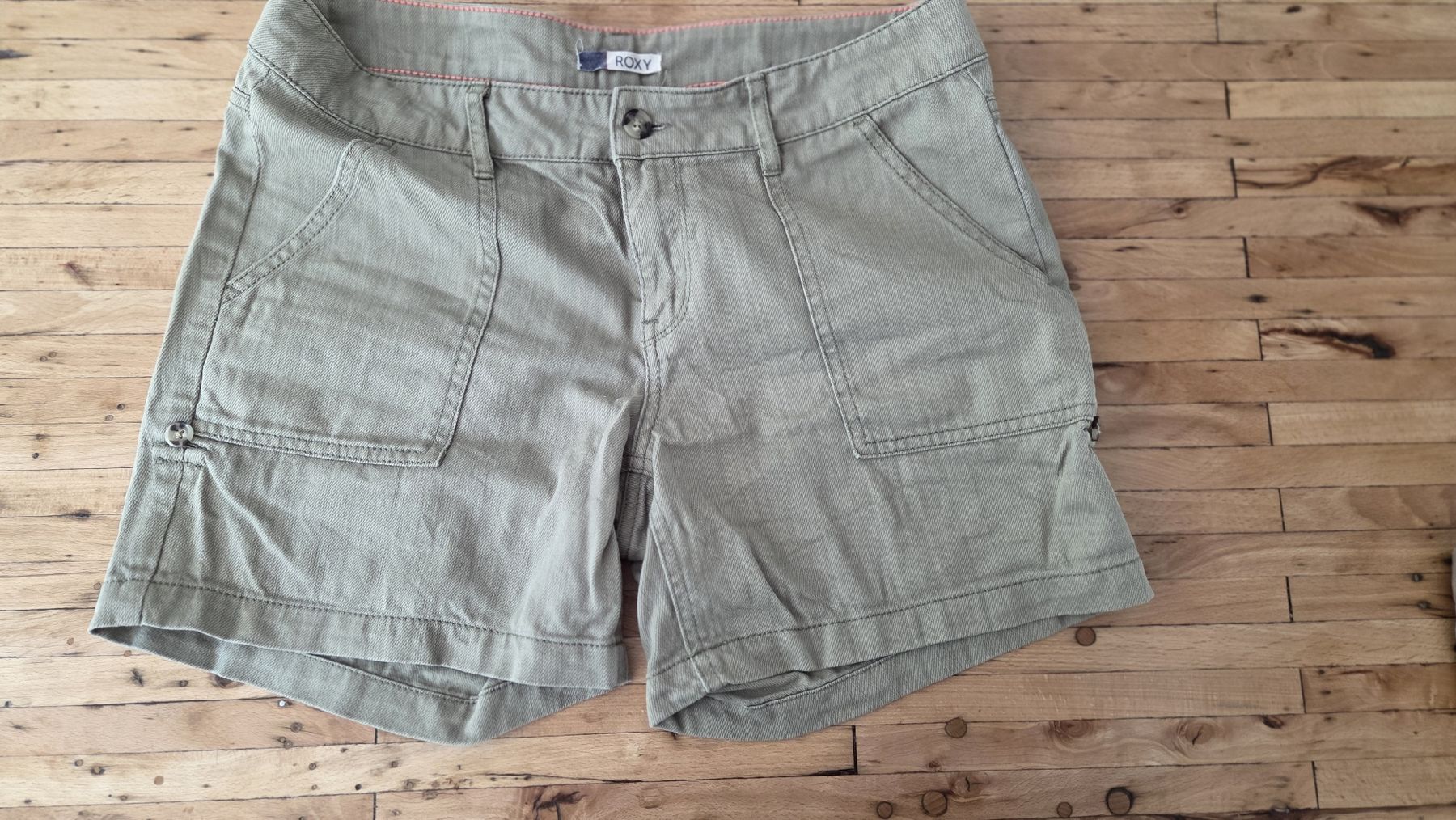 Roxy Pantalons: Damen Shorts ROXY  – D'occasion à Winterthur par sandi99 1