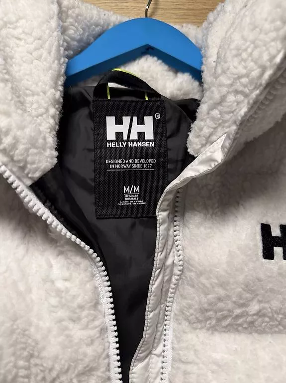 Jacken: Helly Hansen Jacke – Gebraucht aus Seedorf UR von Lia_mia 1