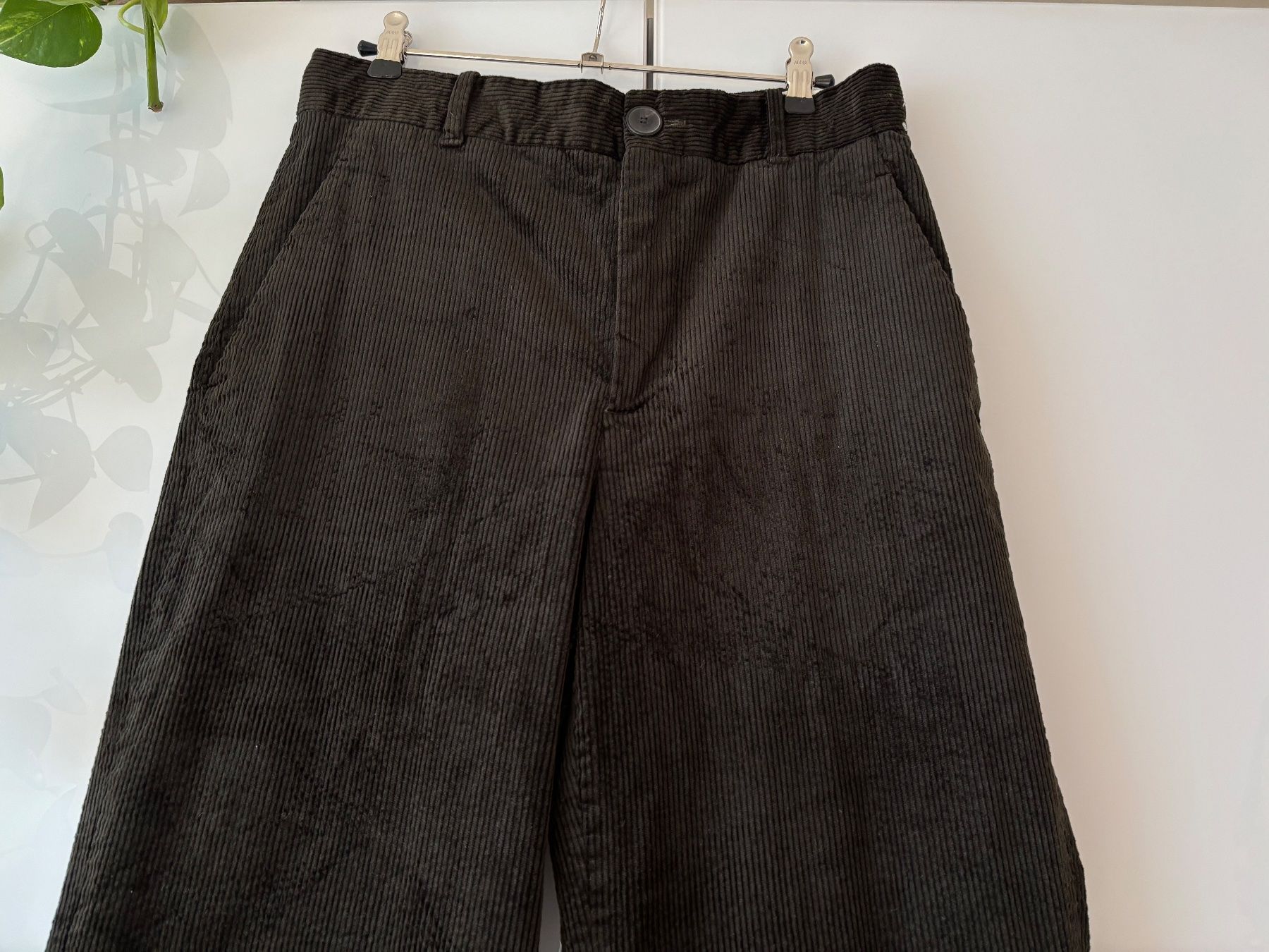 Zara Pantaloni: ZARA Manchesterhose Gr. M – Usato da Zürich venduto da missmodernage 1