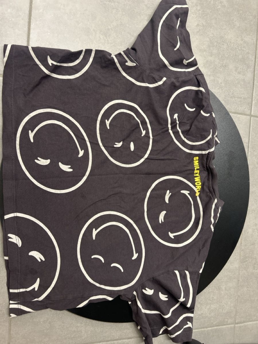 H&M Camicette, T-shirt & Top: T-shirt  – Nuovo (secondo la descrizione) da Lausanne venduto da non_ptb6 1