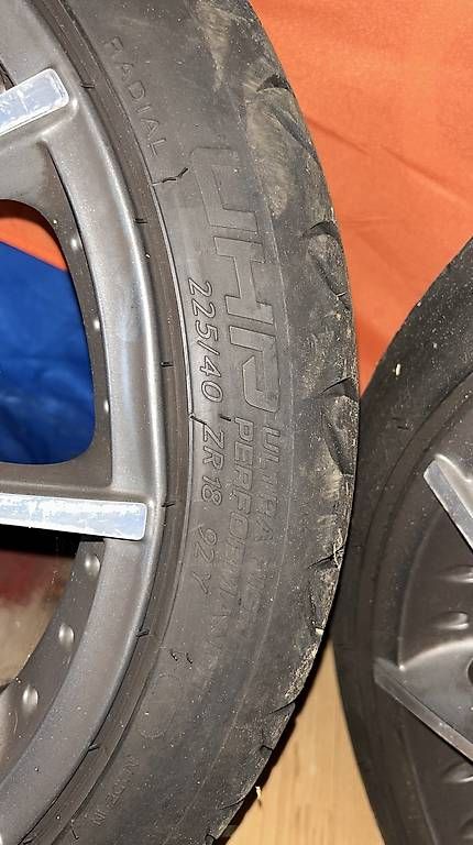 Pneumatici & Ruote complete: Golf 5 GTI Alu Komplettrad 18' – Usato da Spiez venduto da Marix990 3