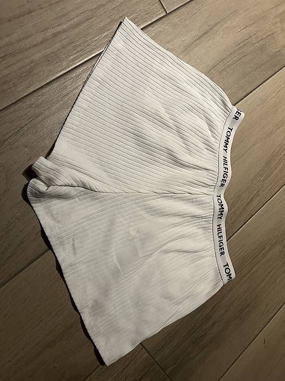 Pantaloni: Tommy Hilfiger Shorts Gr. S – Usato da Willisau venduto da Geissbock11 1