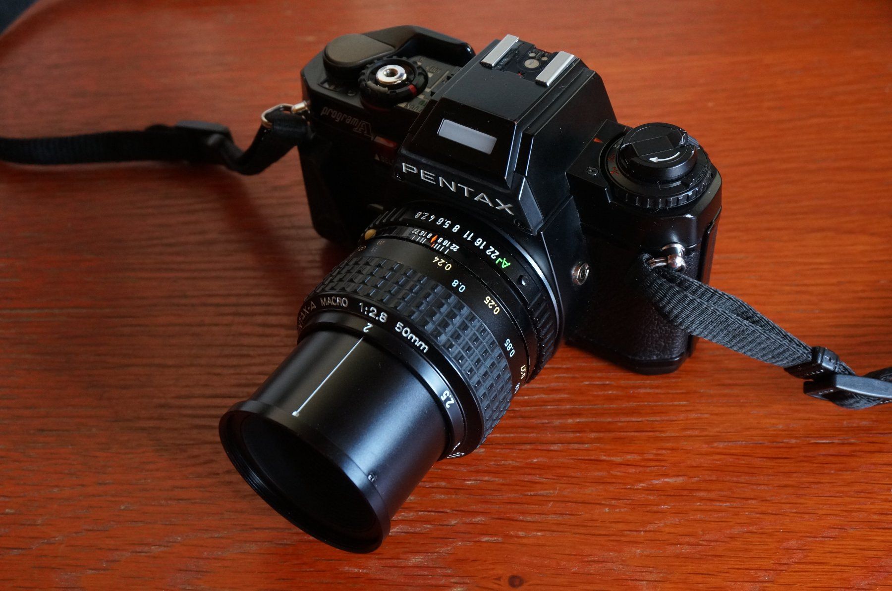 Pentax Fotocamera: Pentax Program A mit Pentax-A Macro 50mm f2.8 "Dream-Team" – Usato da Spreitenbach venduto da Salesmanship 8