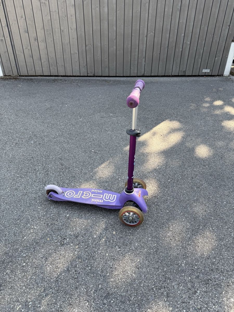 Micro Kickboard: Tretroller Mini Micro lila Kinder guter Zustand – Usato da Wiesendangen venduto da knut25 1