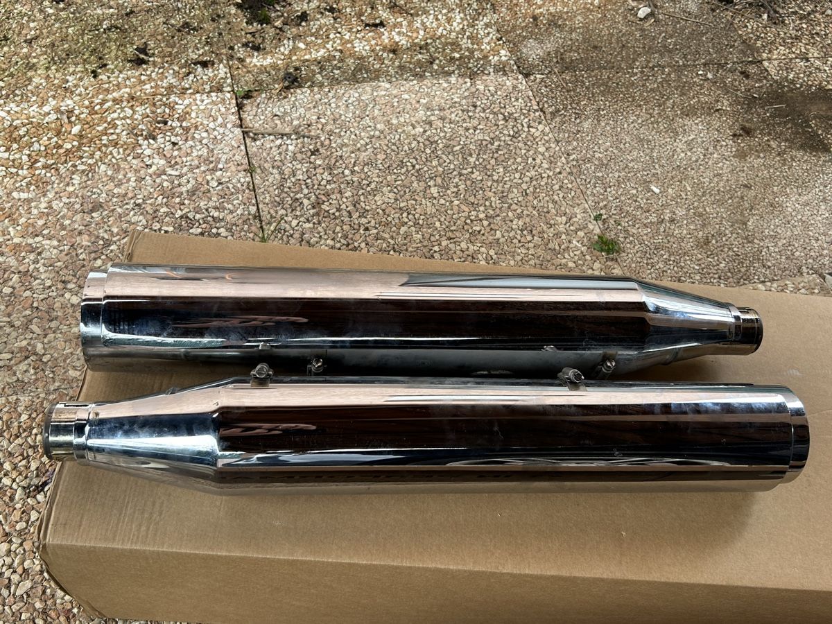 Harley-Davidson Sistemi di scarico: Pots Harley Davidson Slim – Usato da Vufflens-la-Ville venduto da newlifegva 2