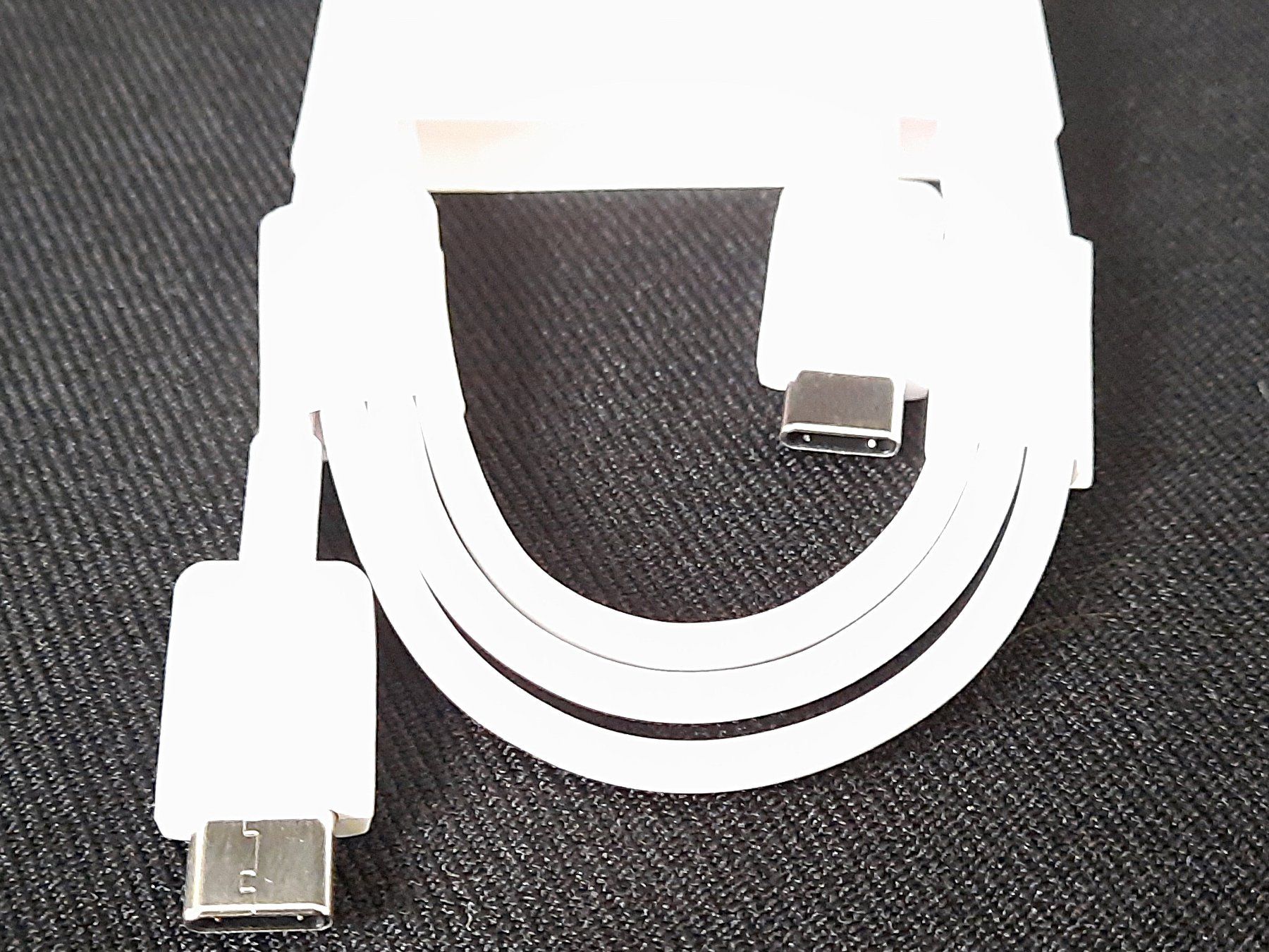 Samsung Cavi: SAMSUNG USB Kabel – Nuovo (secondo la descrizione) da Beinwil am See venduto da Restwert_Beinwil 1