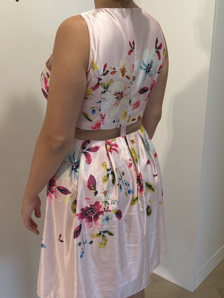 Vestiti: Kleid rosa Blumenmuster Grösse 46 Vera Montneu – Usato da Ebikon venduto da Mcdr01 3
