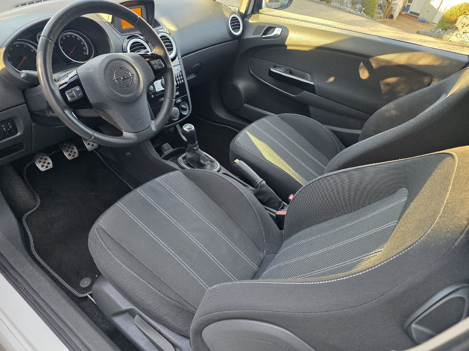 Opel Automobili: Opel Corsa 1.4 OPC Line – Usato da Niederuzwil venduto da Jamy3 8