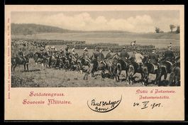 Infanteriedéfilé der schweizer Soldate