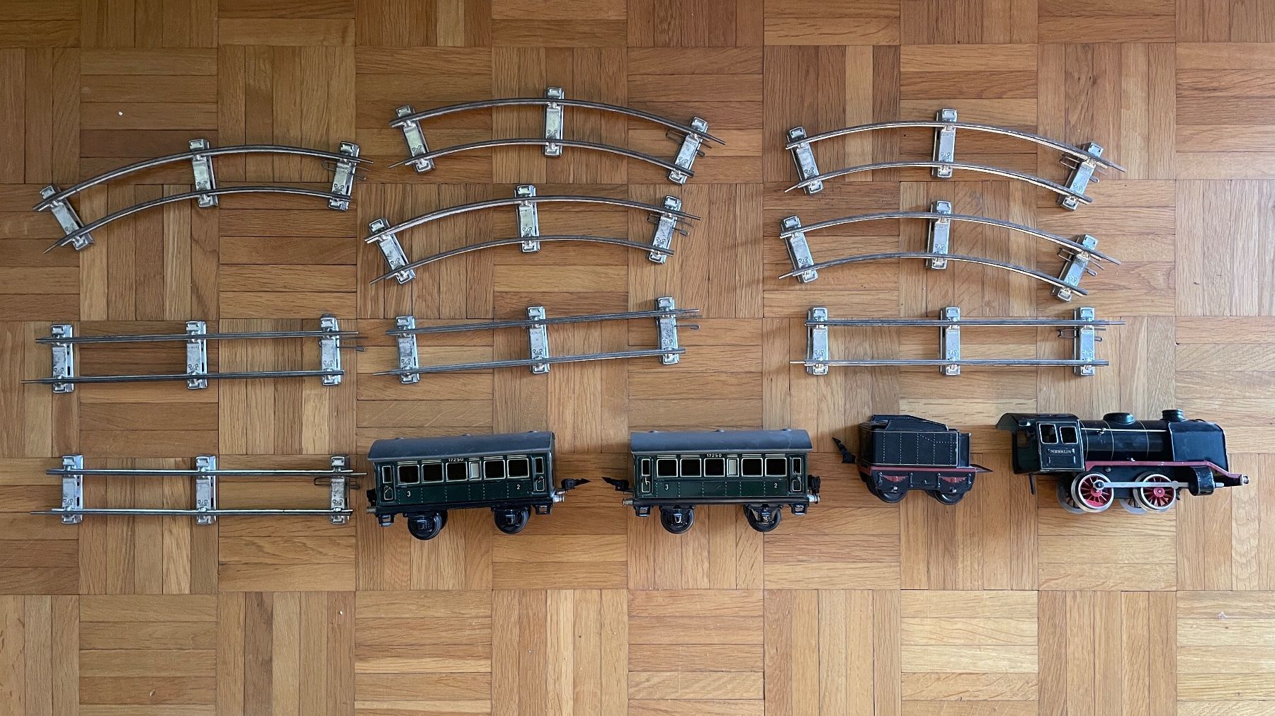 Märklin Modellini di ferrovie: Alte Blecheisenbahn von Märklin – Usato da Dietlikon venduto da raeschli