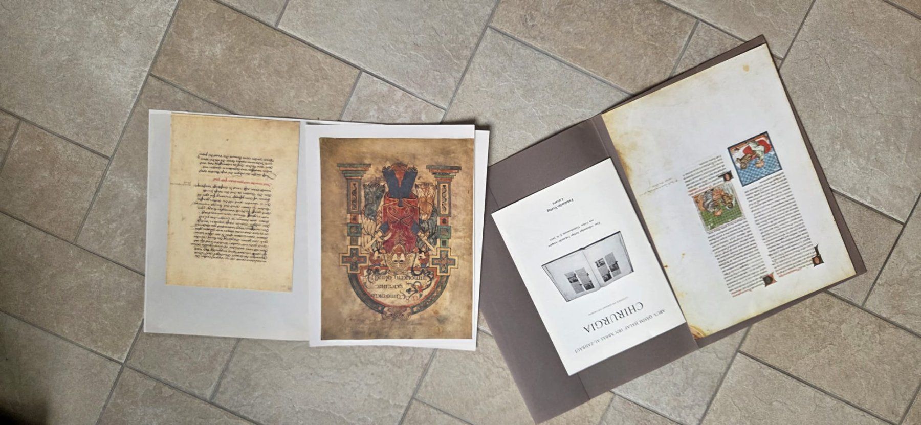 Bücher: Dokumentationsmappe – Gebraucht aus Forch von Pegu66 1
