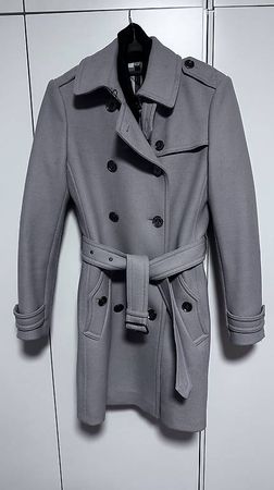 BURBERRY trench coat