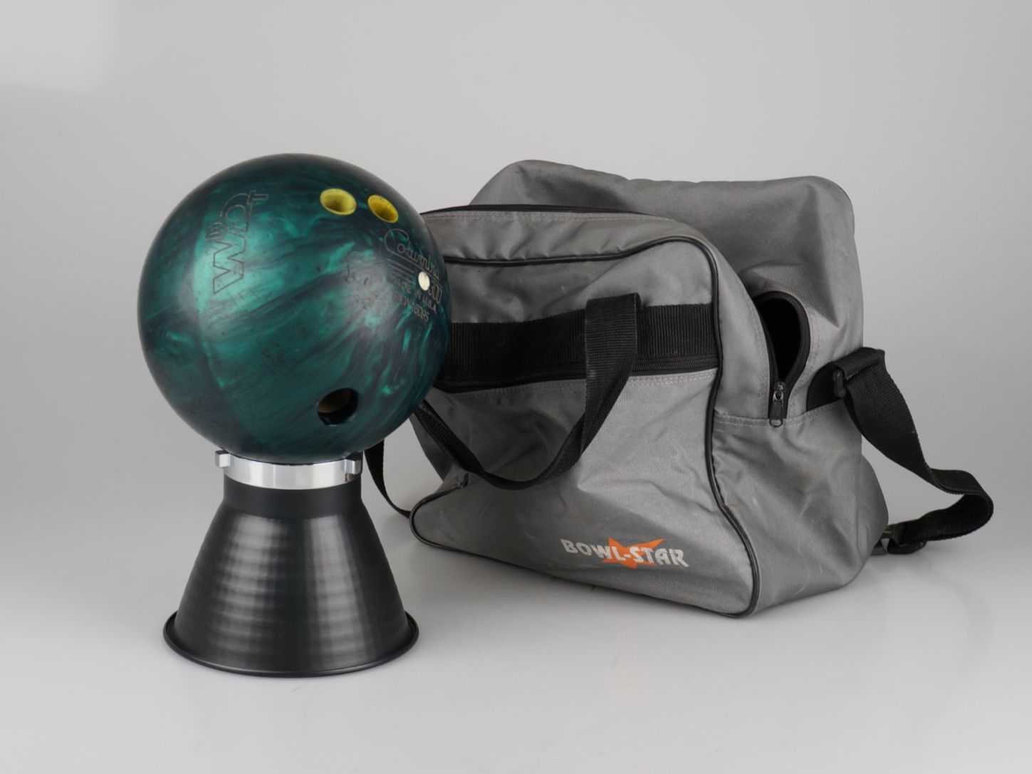Bälle: US Columbia 300 Bowlingkugel – Gebraucht aus Rüti ZH von Restwert_Rueti_ZH