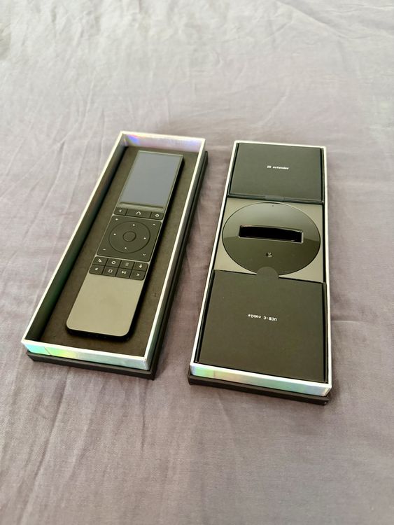 Unfolded Circle Remote 3 inkl. Dock/IR Blaster (grau/neu) (Neu (gemäss ...