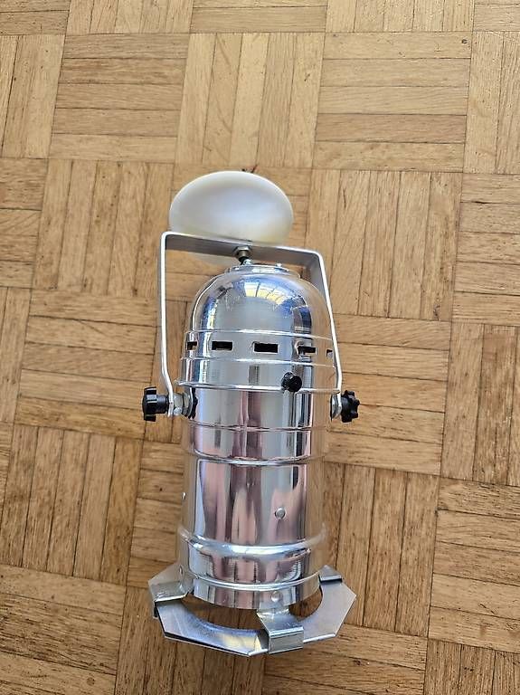 Lampen: Theater Scheinwerfer – Gebraucht aus Zürich von christiantim9562