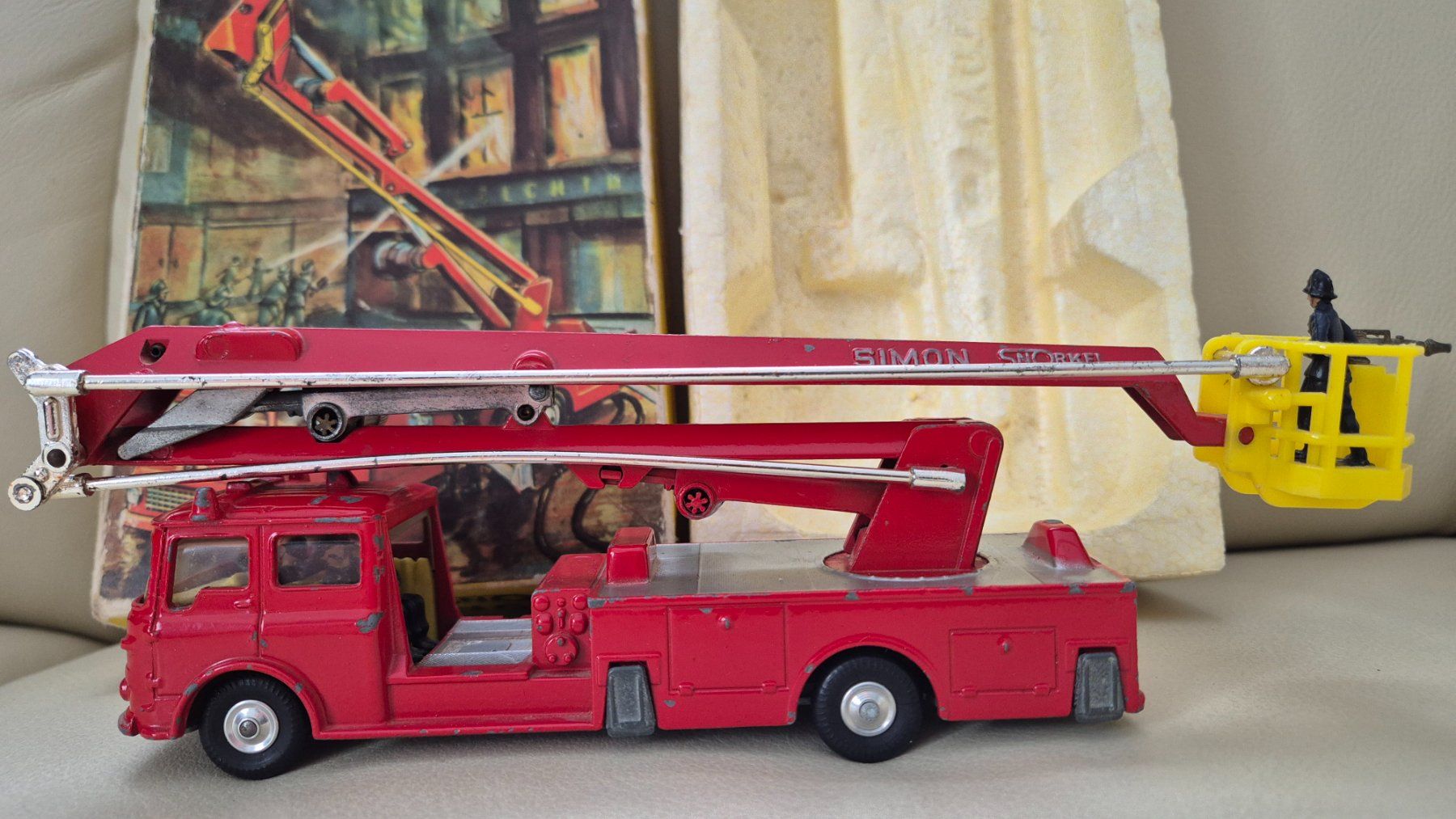 Corgi Toys Modellini d'auto: Corgi Toys MAJOR 1127 Simon Snorkel Fire Engine – Usato da Jona venduto da petzi2 5