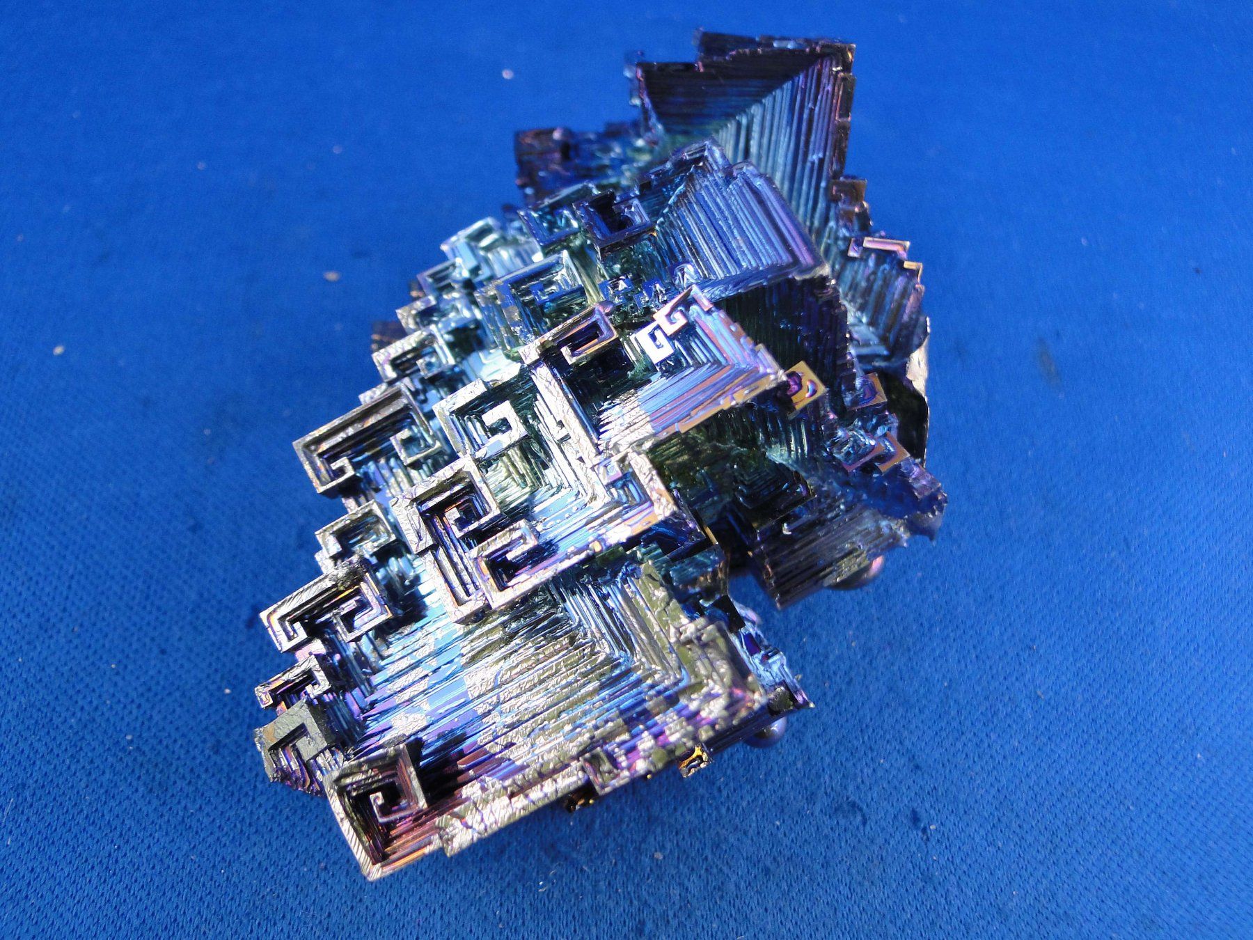 Minerali & Pietre curative: Bismuth – Usato da Schinznach Bad venduto da Demerald 2