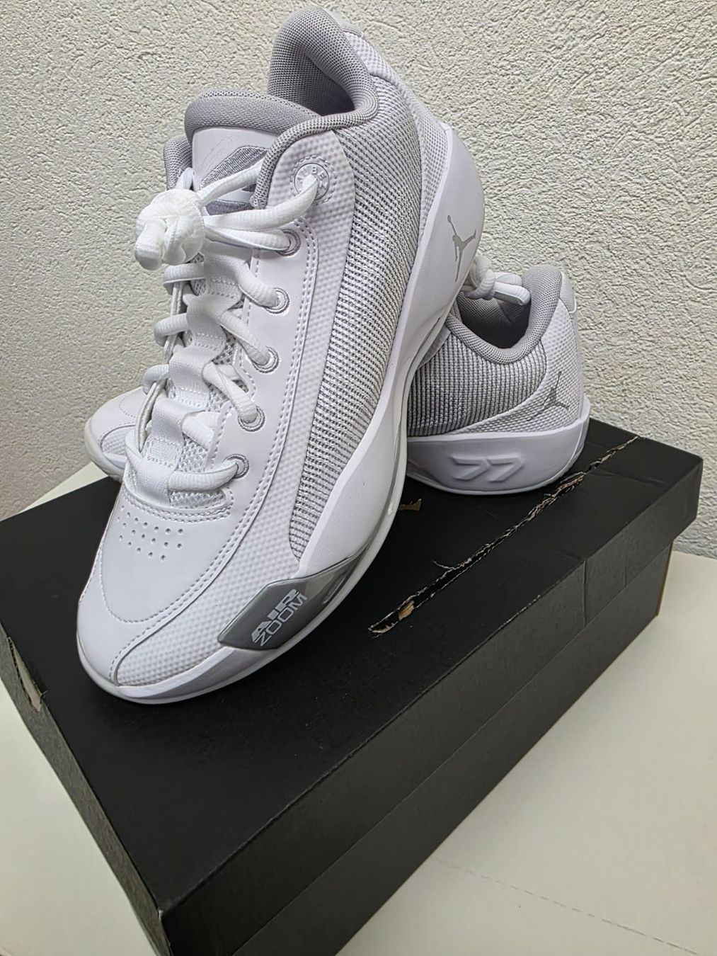 Jordan Scarpe da uomo: nike jordan luka .77 NEU Gr. 42.5 – Nuovo e nell'imballaggio originale da Bennwil venduto da fawag 1