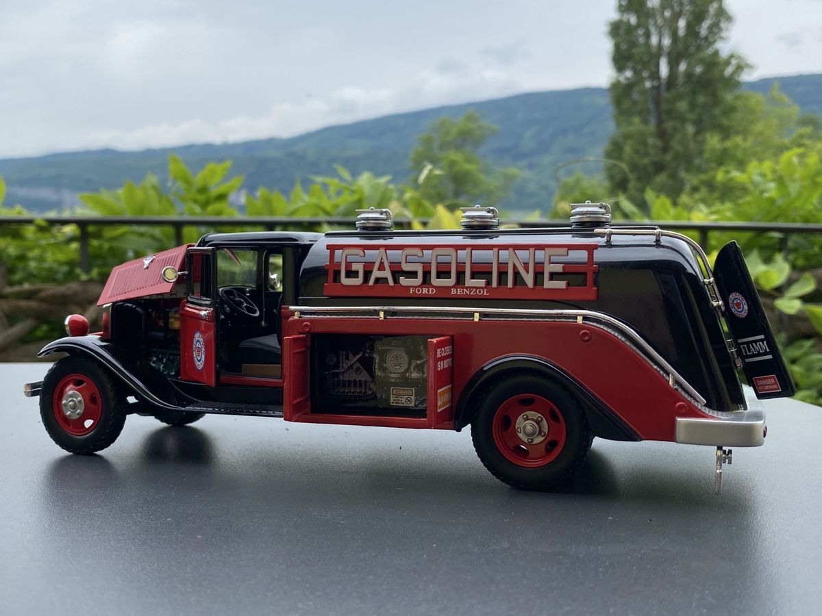 Modellini d'auto: Texaco Tanklastwagen Ford 1934 V8 – Nuovo (secondo la descrizione) da Sutz venduto da Cash900 2