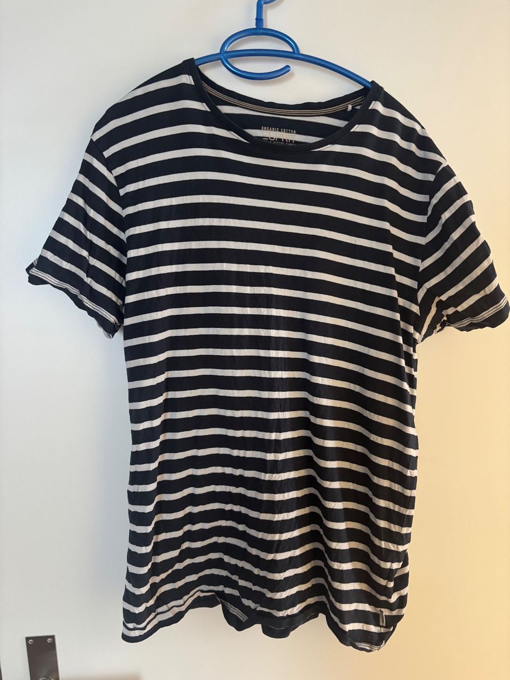 Esprit T-shirt: Esprit TShirt, Gr. M, ab CHF 1.00 – Usato da Basel venduto da MaOb4052